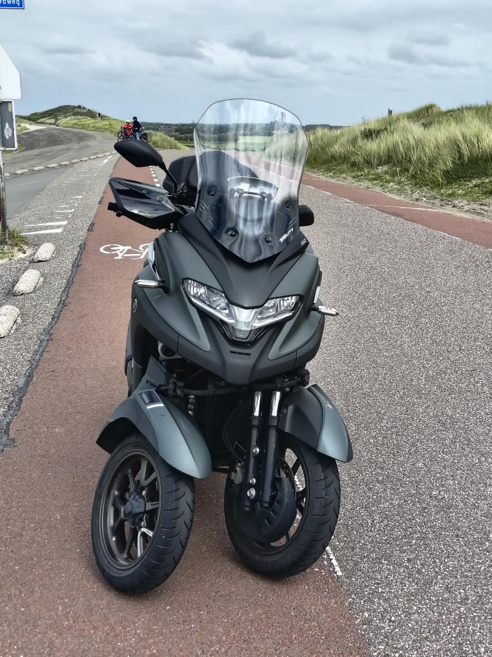 Yamaha tricity 300