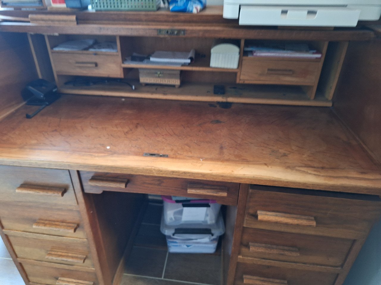 Leuk brocante kast , rolluikbureau , stoel