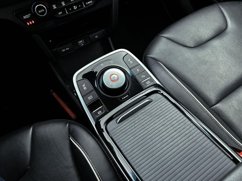 Kia E-niro executiveline 64 kwh | automaat | parker sensoren | leder | stoe