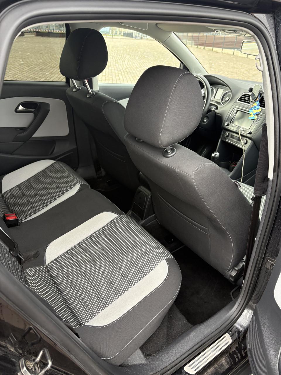 Volkswagen Cross Polo 1.2 TSI 2012 Zwart