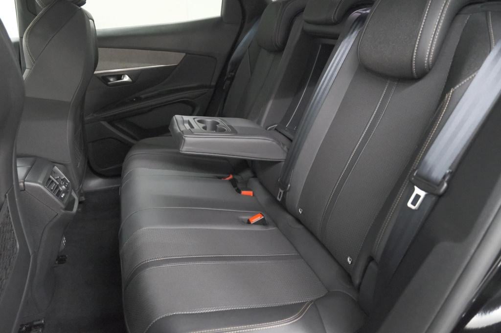 Peugeot 3008 puretech 130 eat8 gt | dodehoekdetectie | adaptieve cruise con