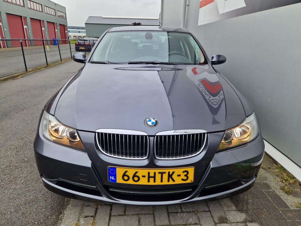 BMW 3-serie 320i executive