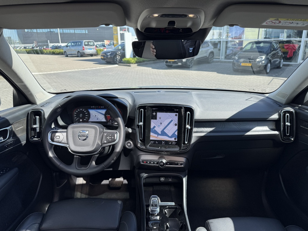 Volvo XC40 t5 262pk recharge ultimate bright| panodak| adap.cruise| trekhaa