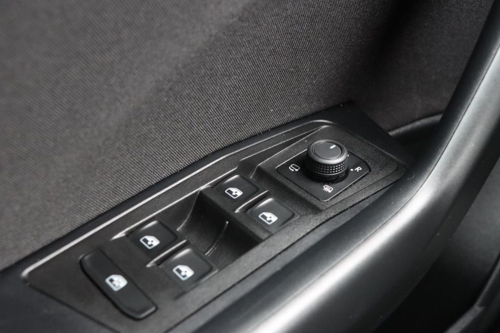 Volkswagen T-roc 1.5 tsi life edition 150pk dsg7