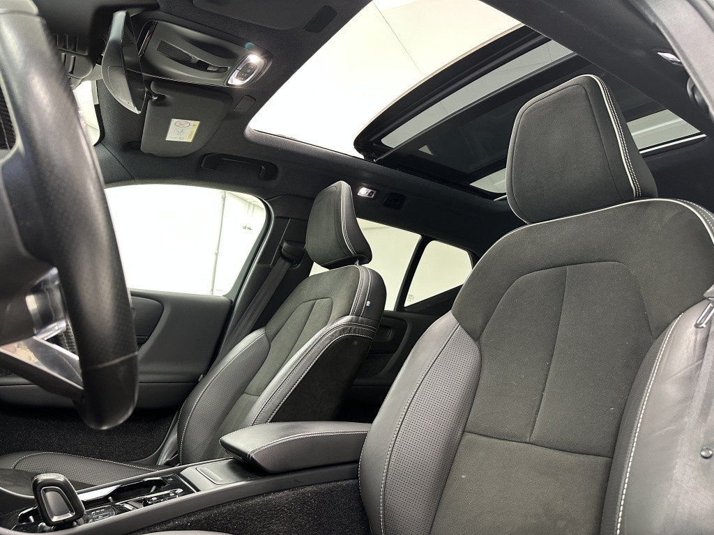 Volvo XC40 2.0 t4 awd r-design | 360 camera | harman/kardon | 20'' |