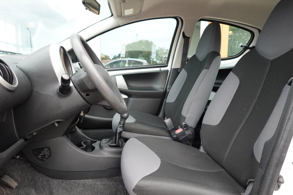 Peugeot 107 1.0 access accent