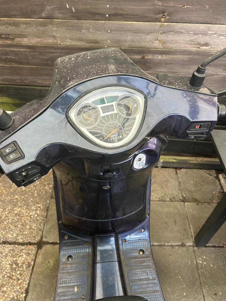 Scooter agm, bieden!