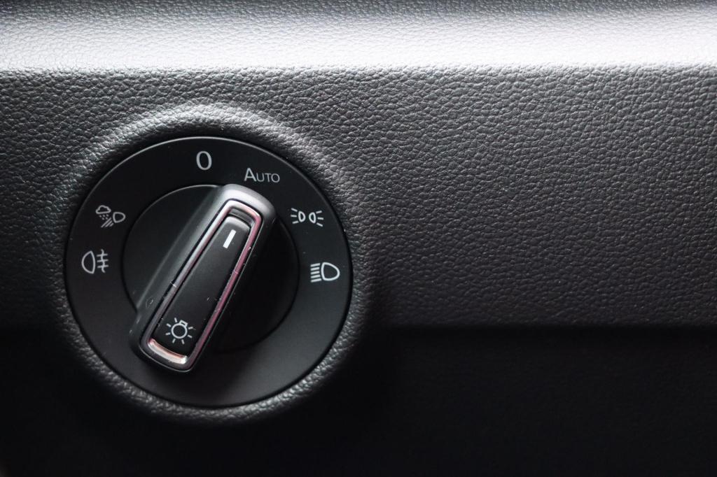 Volkswagen T-roc 1.5 tsi style 150pk dsg7