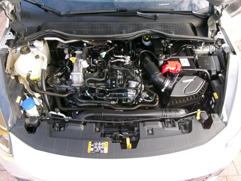 Ford Fiesta 1.0 ecoboost hybride titanium automaat