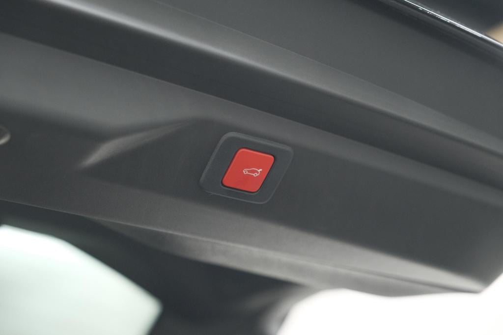 Peugeot 3008 1.2 hybrid 136 gt | adaptieve cruise control | camera | elektr