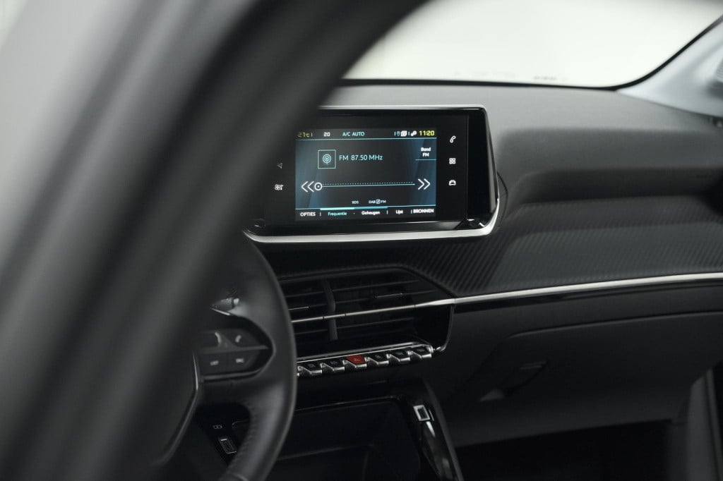 Peugeot 208 ev active pack 50 kwh | apple carplay | parkeersensoren | navig