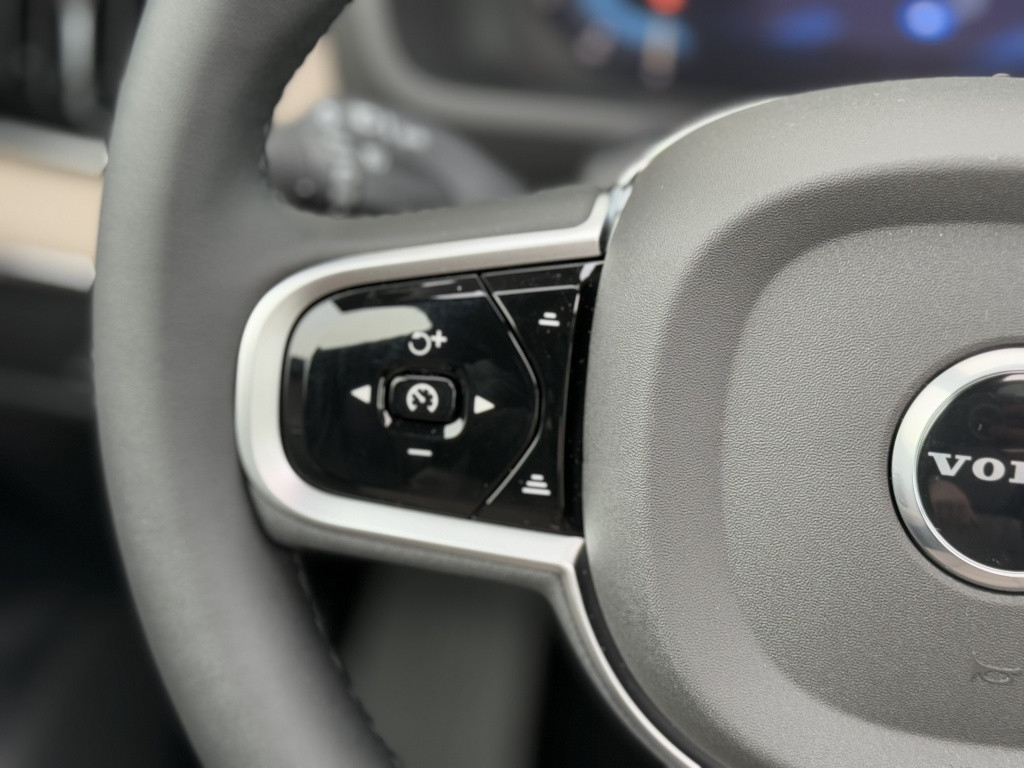 Volvo XC90 t8 awd ultra dark luchtvering | facelift | nieuwpr. € 107.559 |