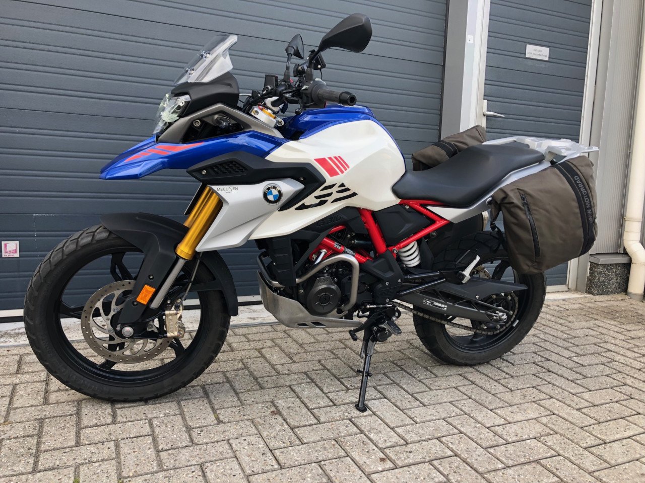 BMW G310GS ABS, bj 2023 met 13dkm, valbeugels, tassen etc, rijklaar €5250,-