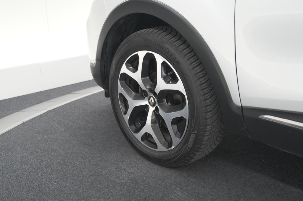 Renault Captur tce 90 intens | trekhaak | allseason banden | navigatie | pa