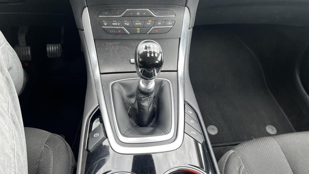 Ford S-Max 1.5 titanium nieuwe distributie riem