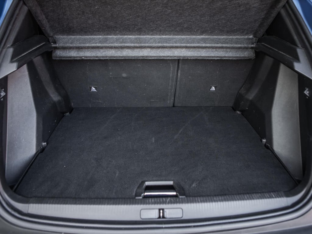 Peugeot 2008 1.2 puretech 130pk allure pack automaat | acc | camera | stoel
