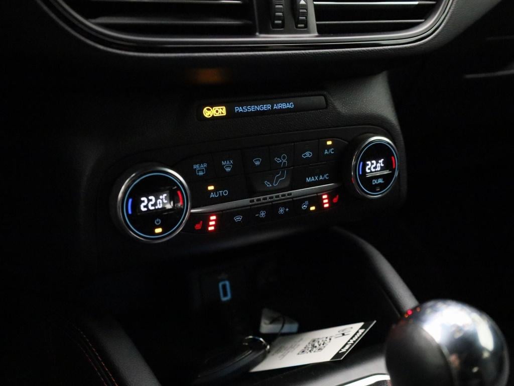 Ford Focus wagon 1.0 ecoboost hybrid st line x business | lmv | parkeer sen