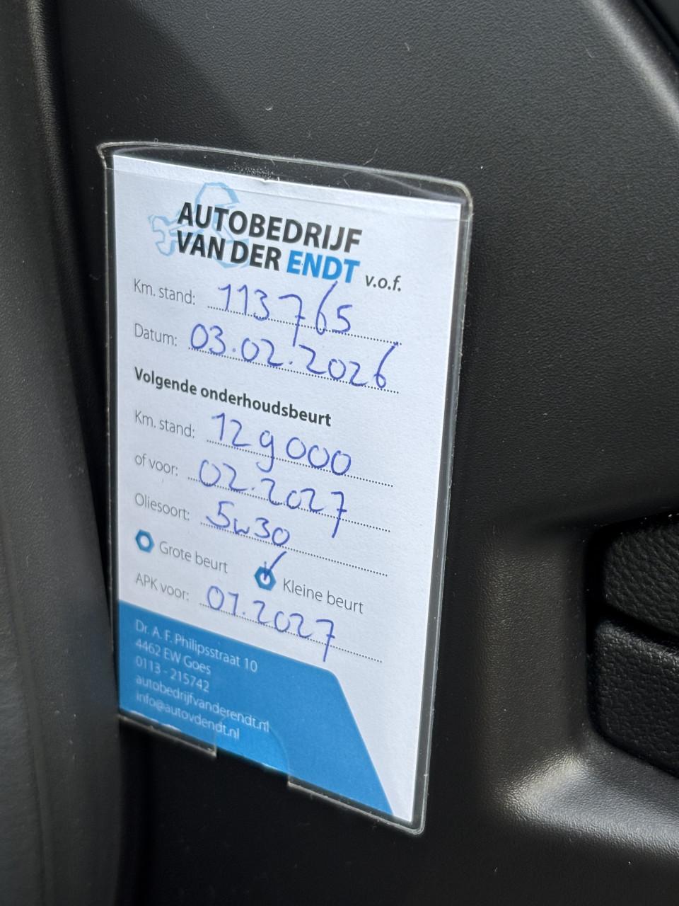 Te koop zeer nette Renault Megane Estate one editie 01-2021 141pk