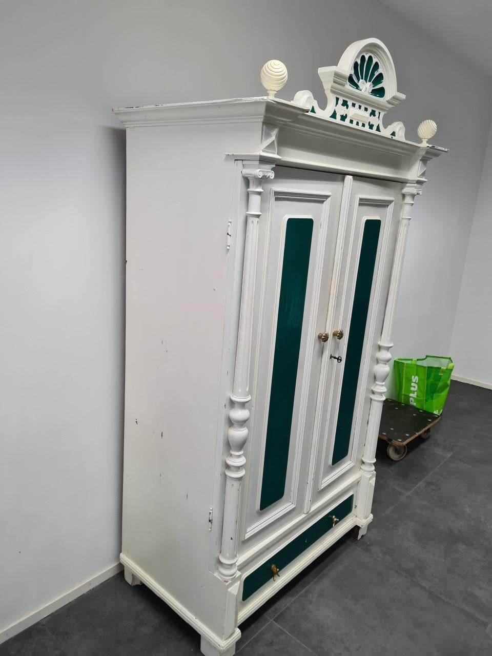Antieke kast