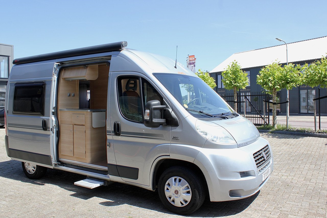 Knaus Box Star (Mooie compacte Buscamper met unieke indeling!!)