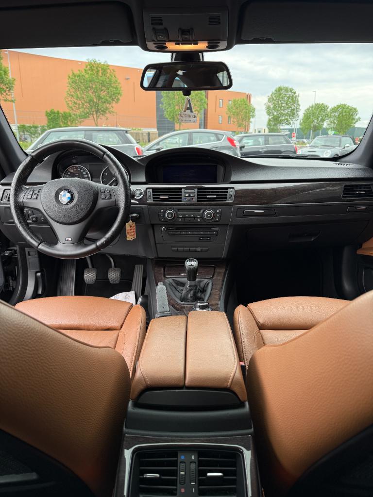 BMW 3-serie e92 320i corporate lease mineralgrey edition