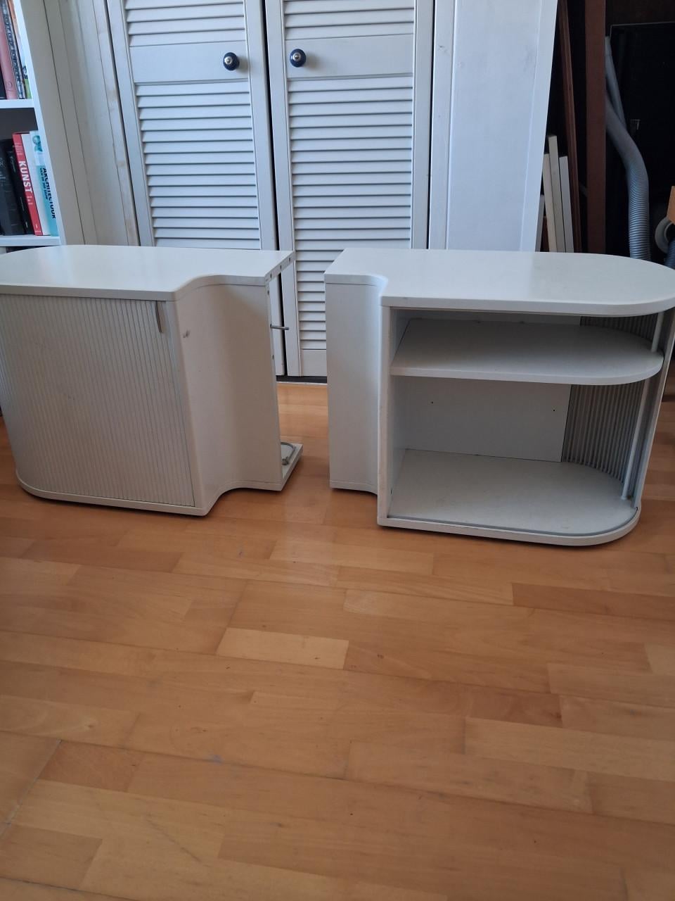 Nachtkastjes Auping Auronde 2 stuks