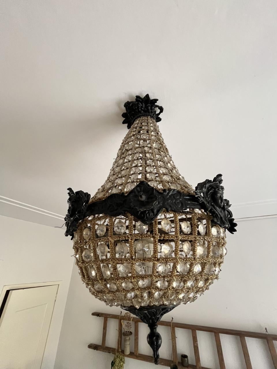 Antieke kroonluchter