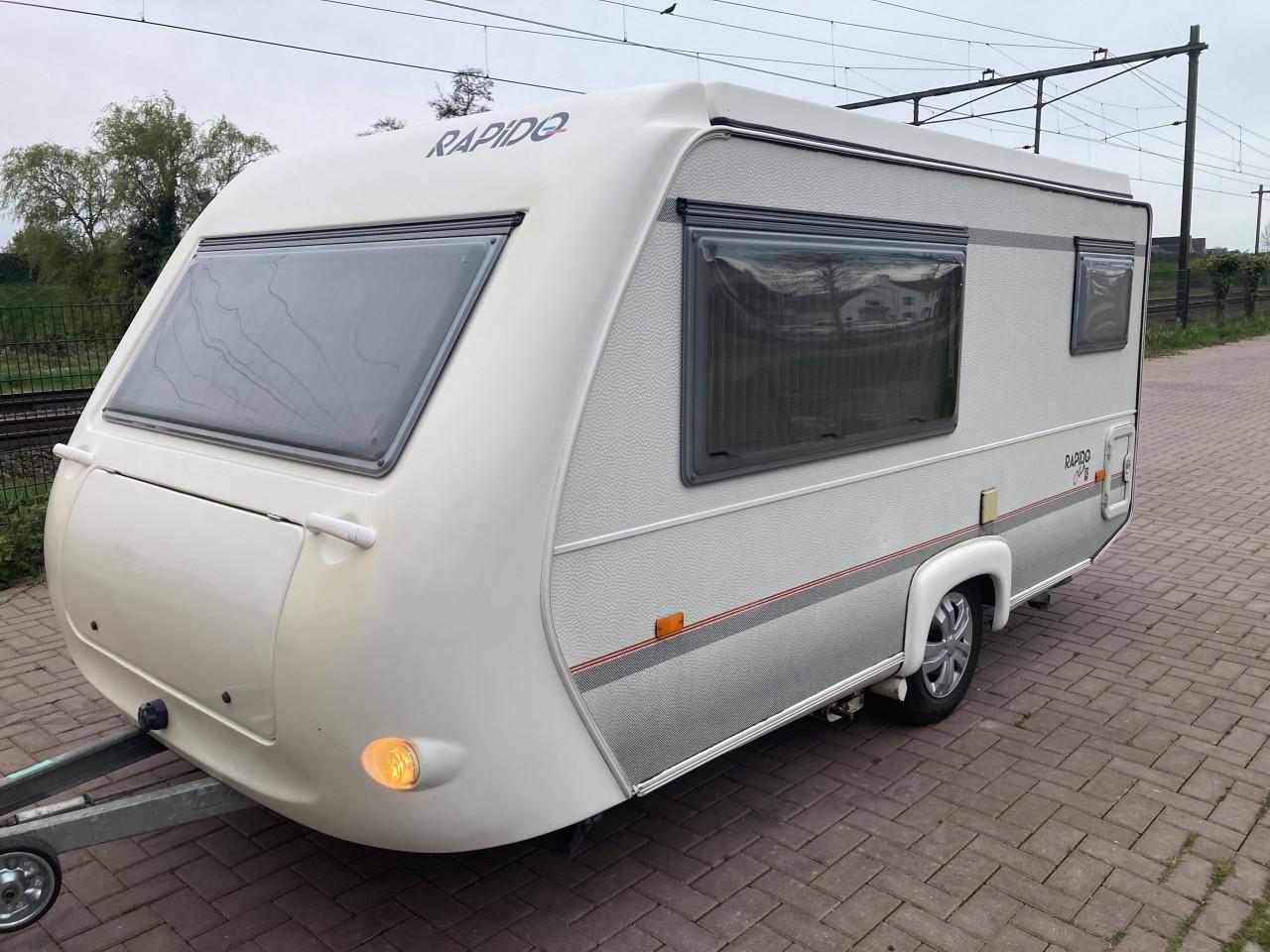 In nieuwstaat verkerende Rapido | Mover | 2 enkele bedden + Voortent