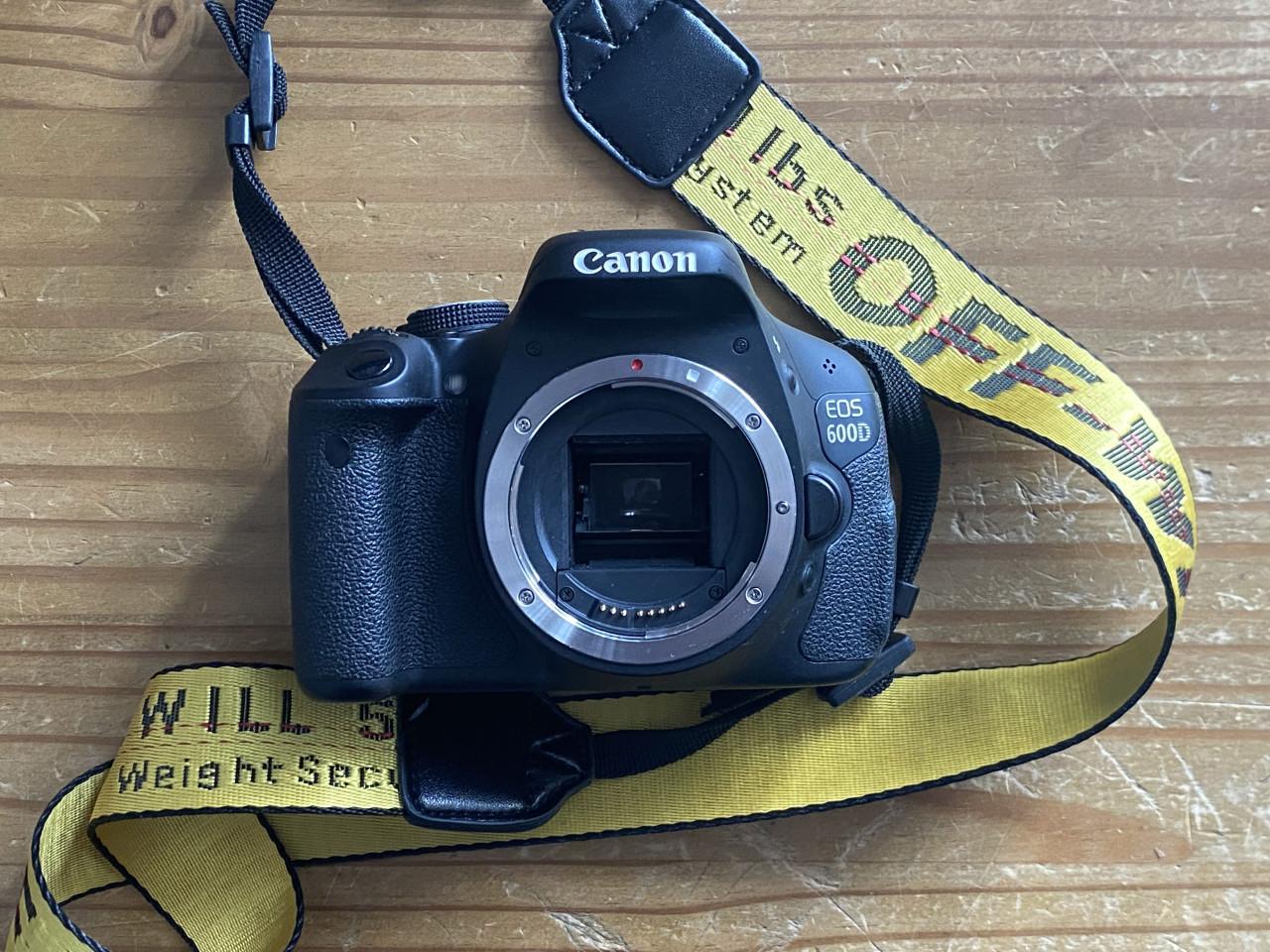 Canon EOS 600D set incl. 3 lenzen, tas en meer