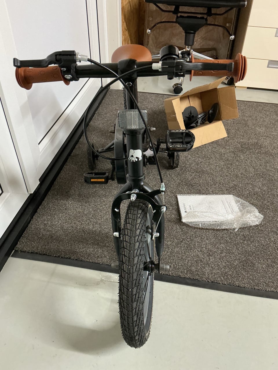 Peuter-/kinder 3 in 1 loop/fiets met zijwielen zwart 14 inch merk Deryan