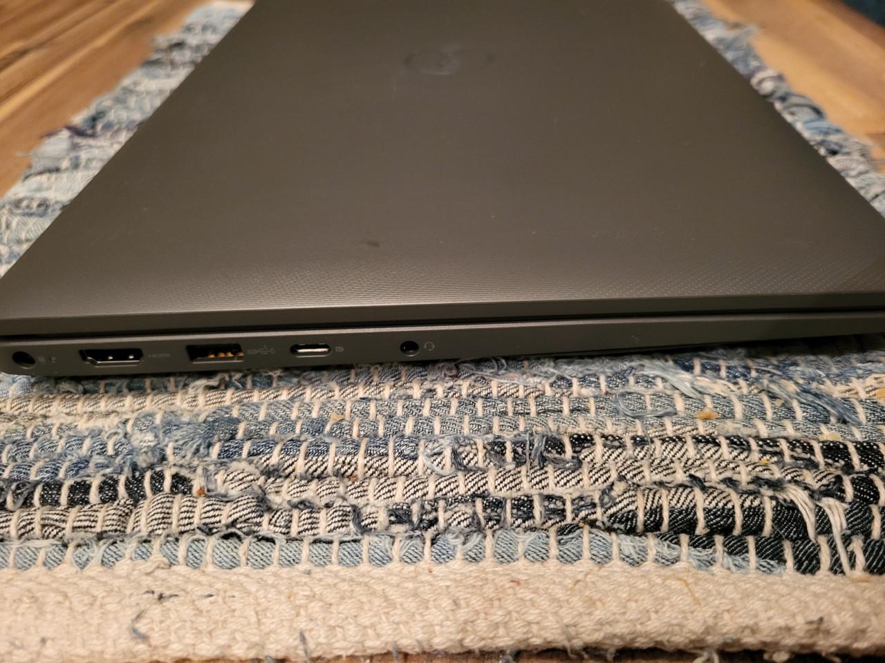 In Nieuwstaat verkerende Dell Latitude 3440 I5 win 11 en met office 2021