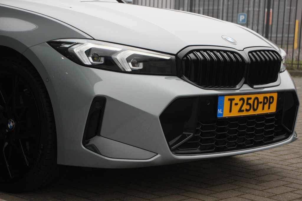 BMW 3-serie 320i m-sport | schuifdak | 20'' styling 795m | el trekhaak