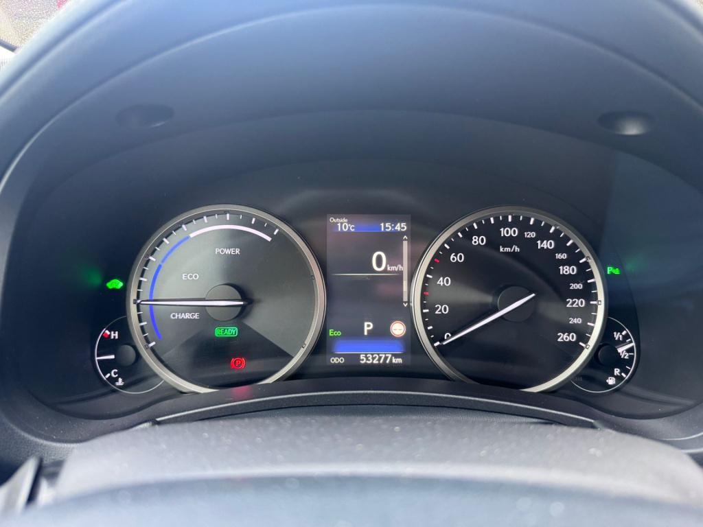 Lexus Nx 300h awd business line