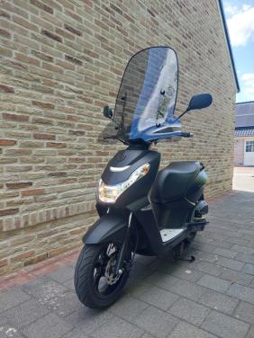Peugeot kisbee 45 km scooter