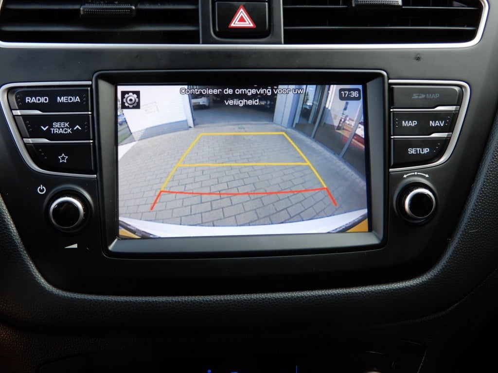 Hyundai I 20 1.0 t-gdi comfort | nl auto | navi | twotone | lm velgen |