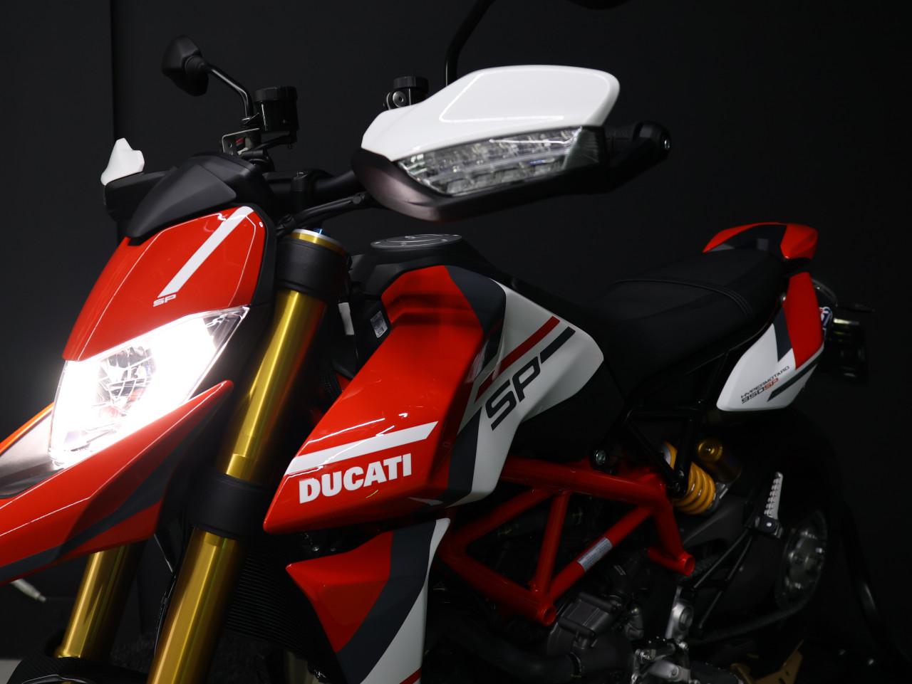 HYPERMOTARD 950 SP | Termignoni | Carbon