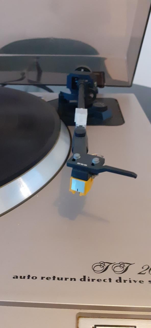 Marantz TT2000 Platenspeler