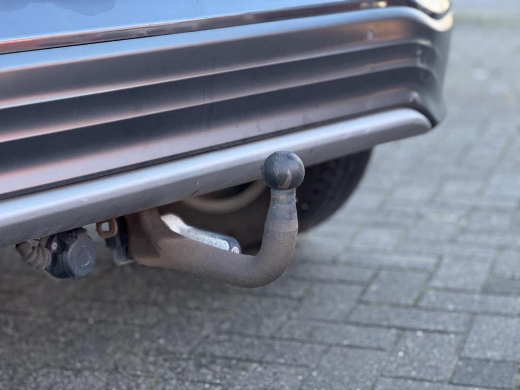 Hyundai Kona ev fashion 64 kwh soh 96%, 3-fase lader