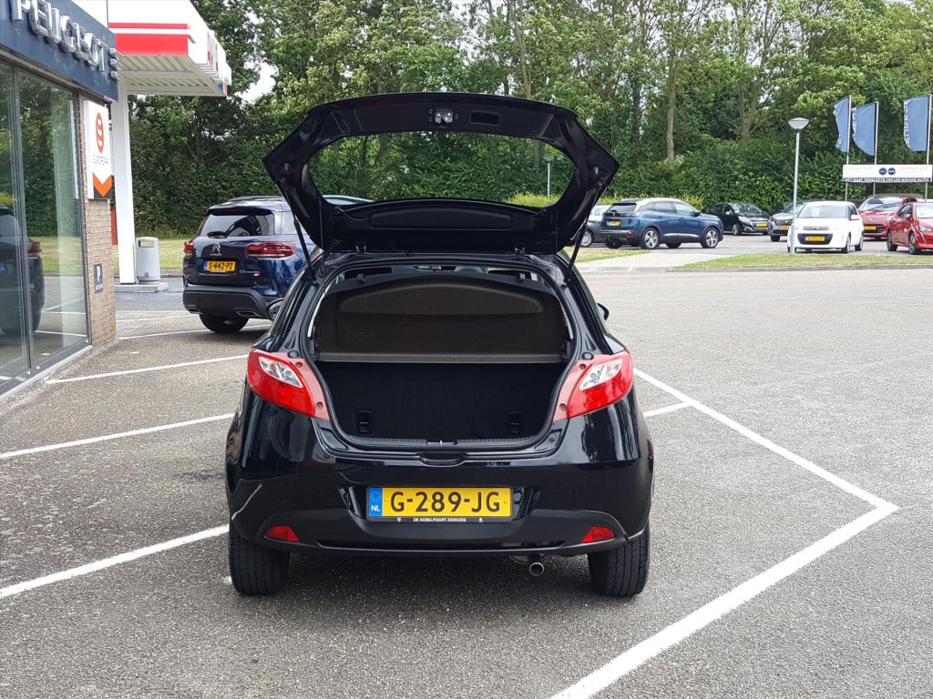 Mazda 2 1.3 63kw 5 drs ts | airco | climate control | radio | lm-velgen 15'