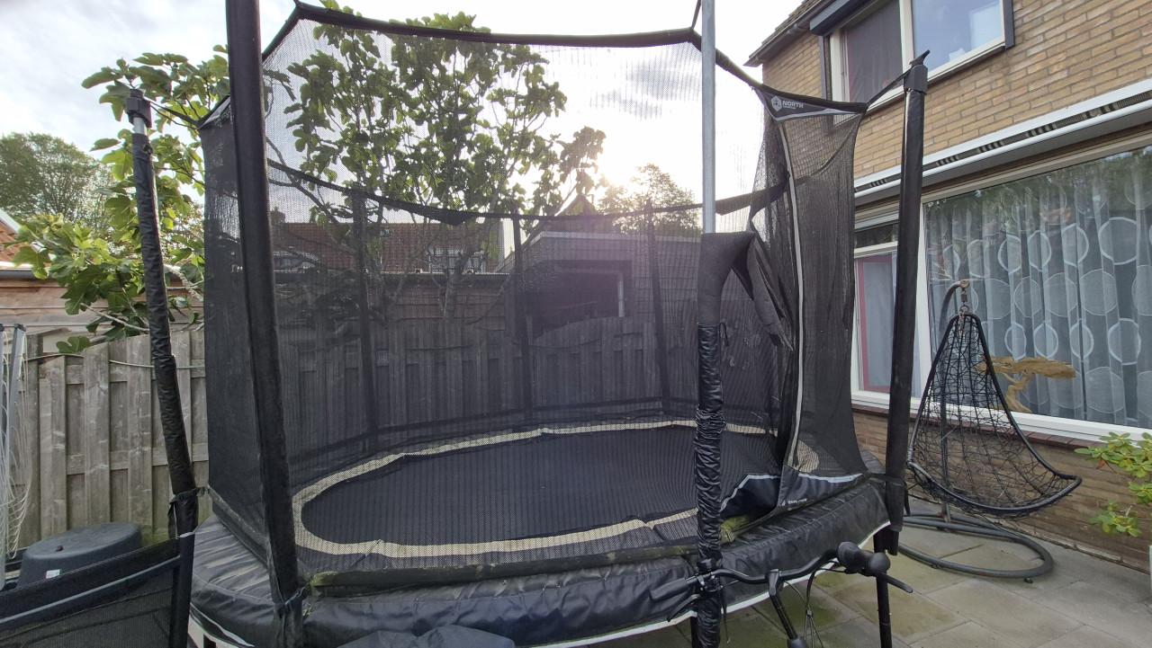 Trampoline