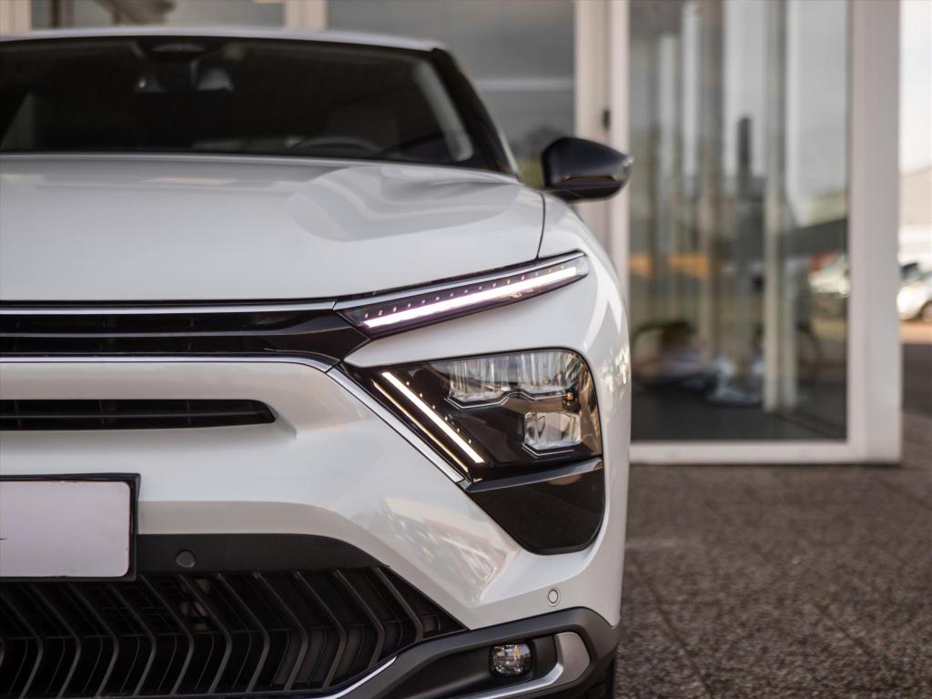 Citroen C5 X 1.2 puretech 130pk feel automaat | navigatie | camera | park. 