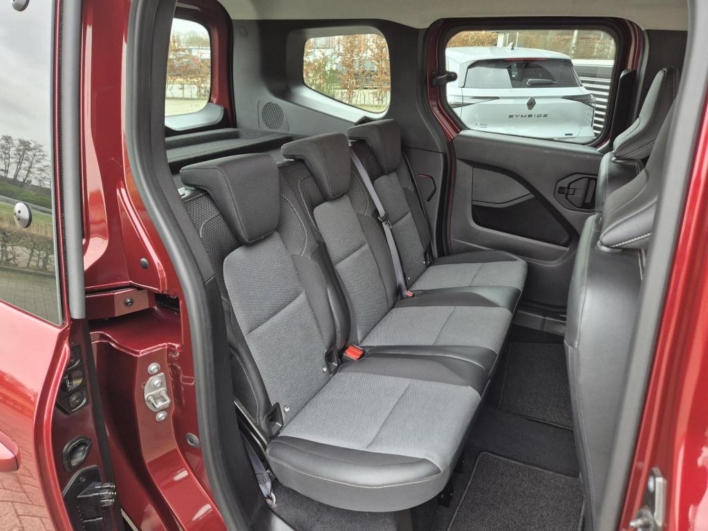 Renault Kangoo family 1.3 tce 130 edc automaat camera, p-sensoren voor, app