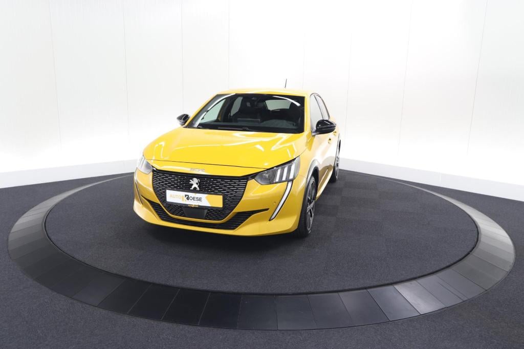Peugeot 208 puretech 100 eat8 gt-line | camera | keyless entry | navigatie 