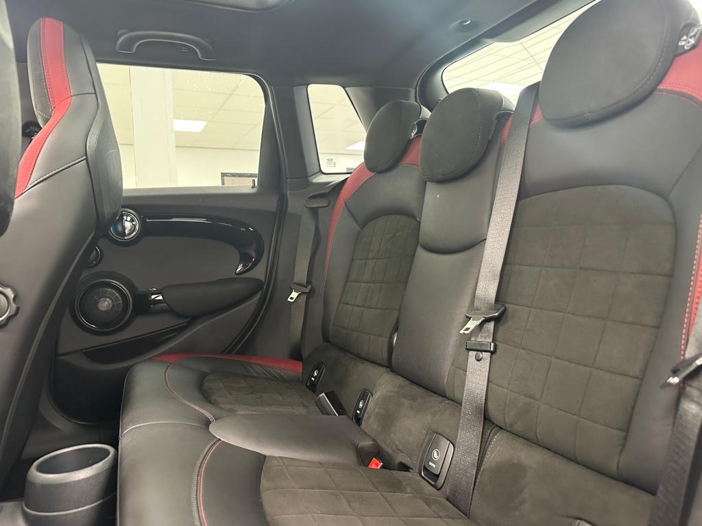 Mini 5-deurs 2.0 cooper s jcw | emerald grey | harman/kardon | yours interi