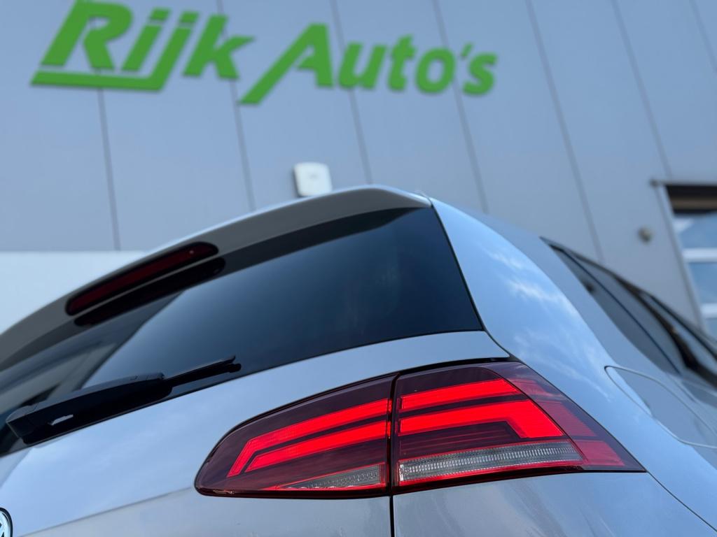 Volkswagen Golf 1.0 tsi join * virtual cockpit * navigatie * stoelverwarmin