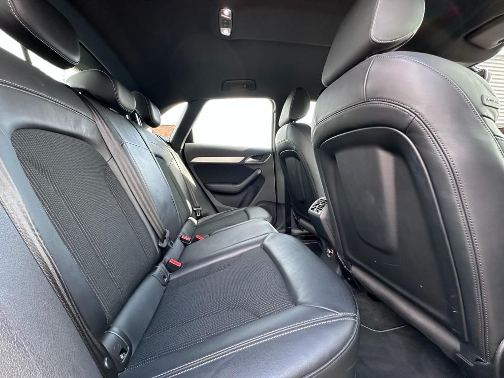 Audi Q3 1.4 tfsi cod sport pro line s 2x s-line 19'' velgen trekhaak camera