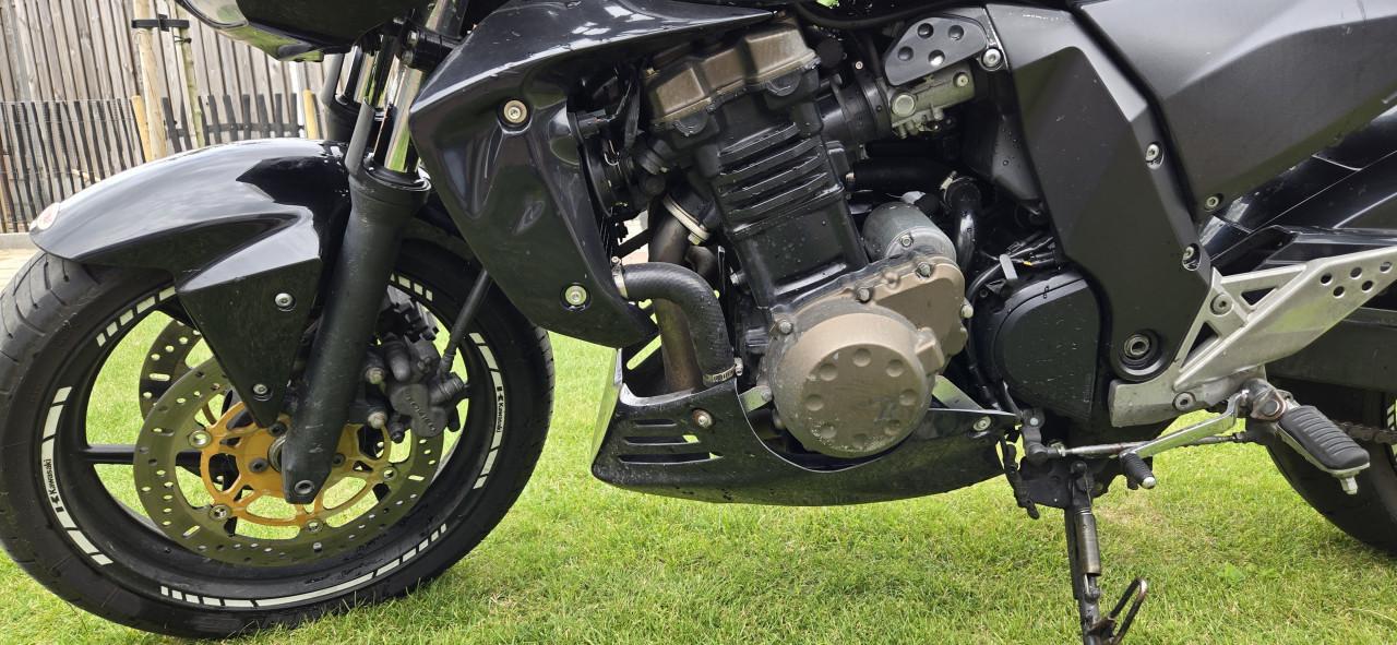 Kawasaki Z750 Naked Bike - Zwart