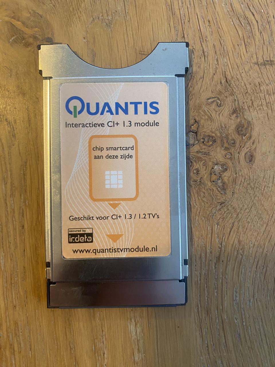 Quantis TV smartcardholder