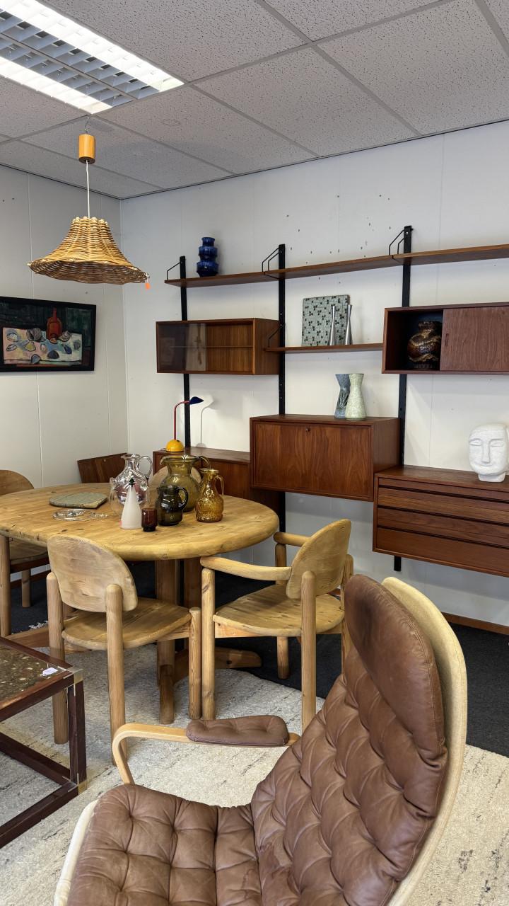 Vintage winkel uitverkoop met koopjes