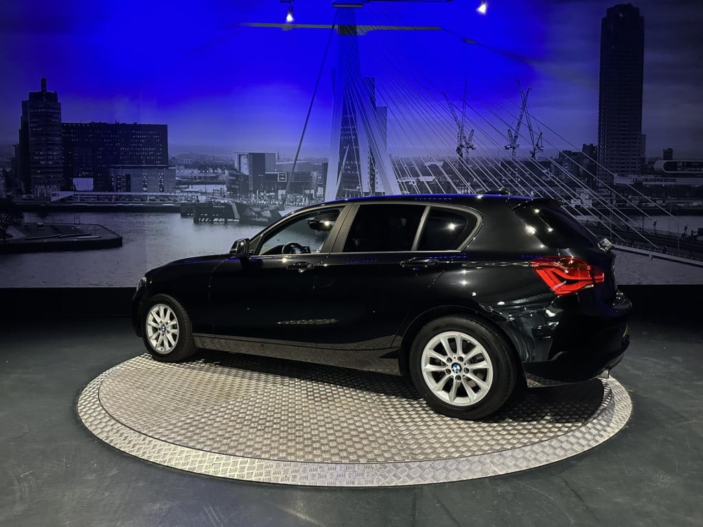 BMW 1 Serie 118i high executive *origineel nl*navi*clima*led*